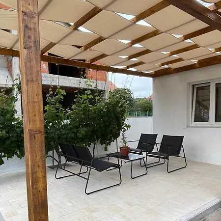 Ivana Sibenik, Brodarica (Sibenik-Knin)