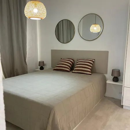 Ivana Sibenik, Apartment *