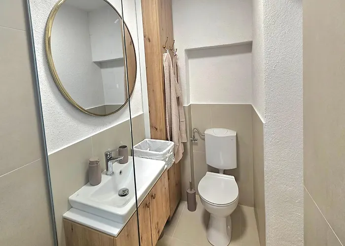 Ivana Sibenik, Appartement